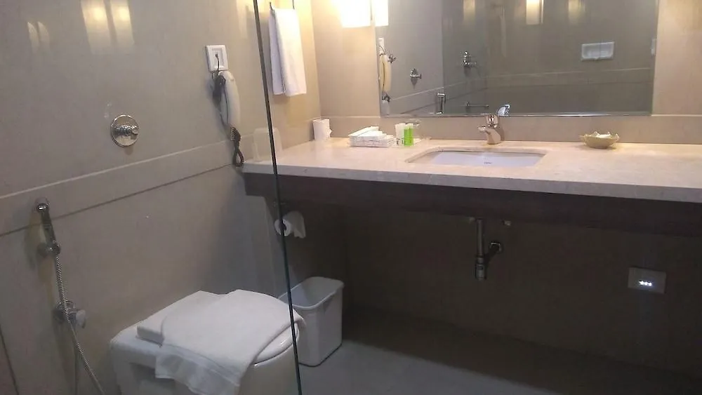 Hotel Abad Plaza Kochi