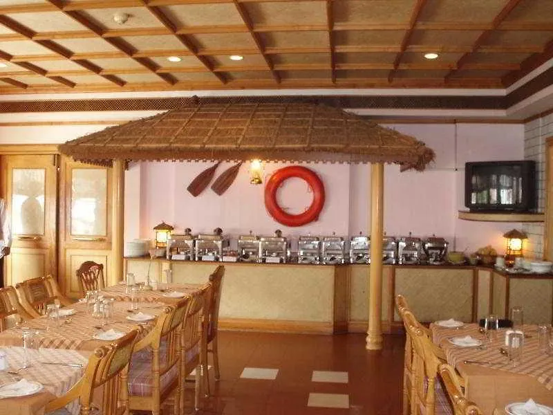 Hotel Abad Plaza Kochi