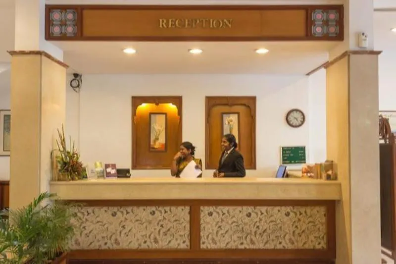 Hotel Abad Plaza Kochi