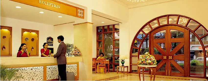 Hotel Abad Plaza Kochi 4*,