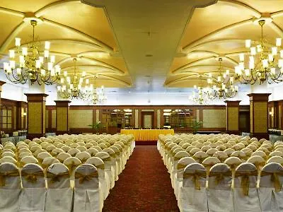 Hotel Abad Plaza Kochi